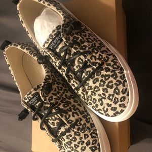 Woman’s Sperry Top-Sider - size 10 - Animal Print - Memory Foam